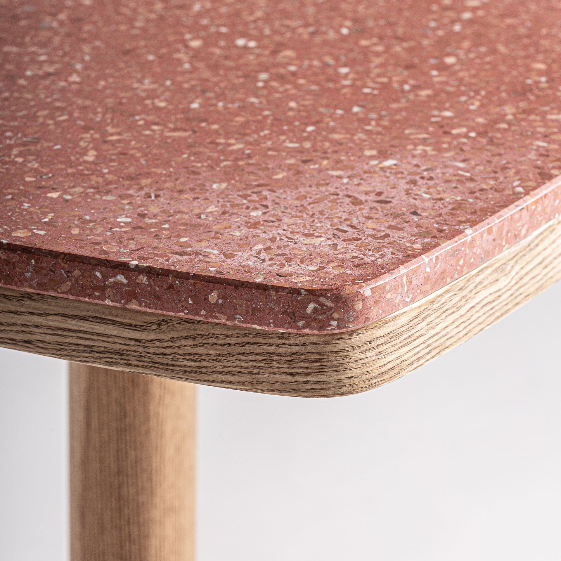 ALFERCE BAR TABLE